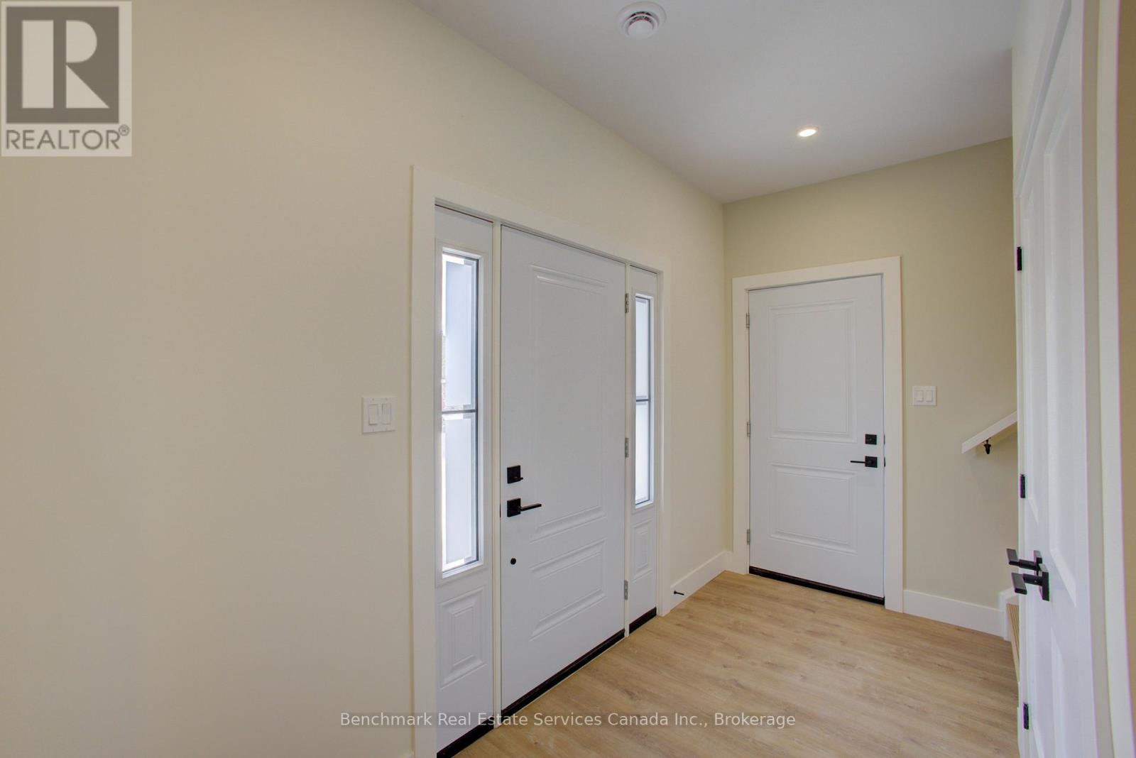 56 - 1182 Queen Street, Kincardine, Ontario  N2Z 1G4 - Photo 7 - X12299477