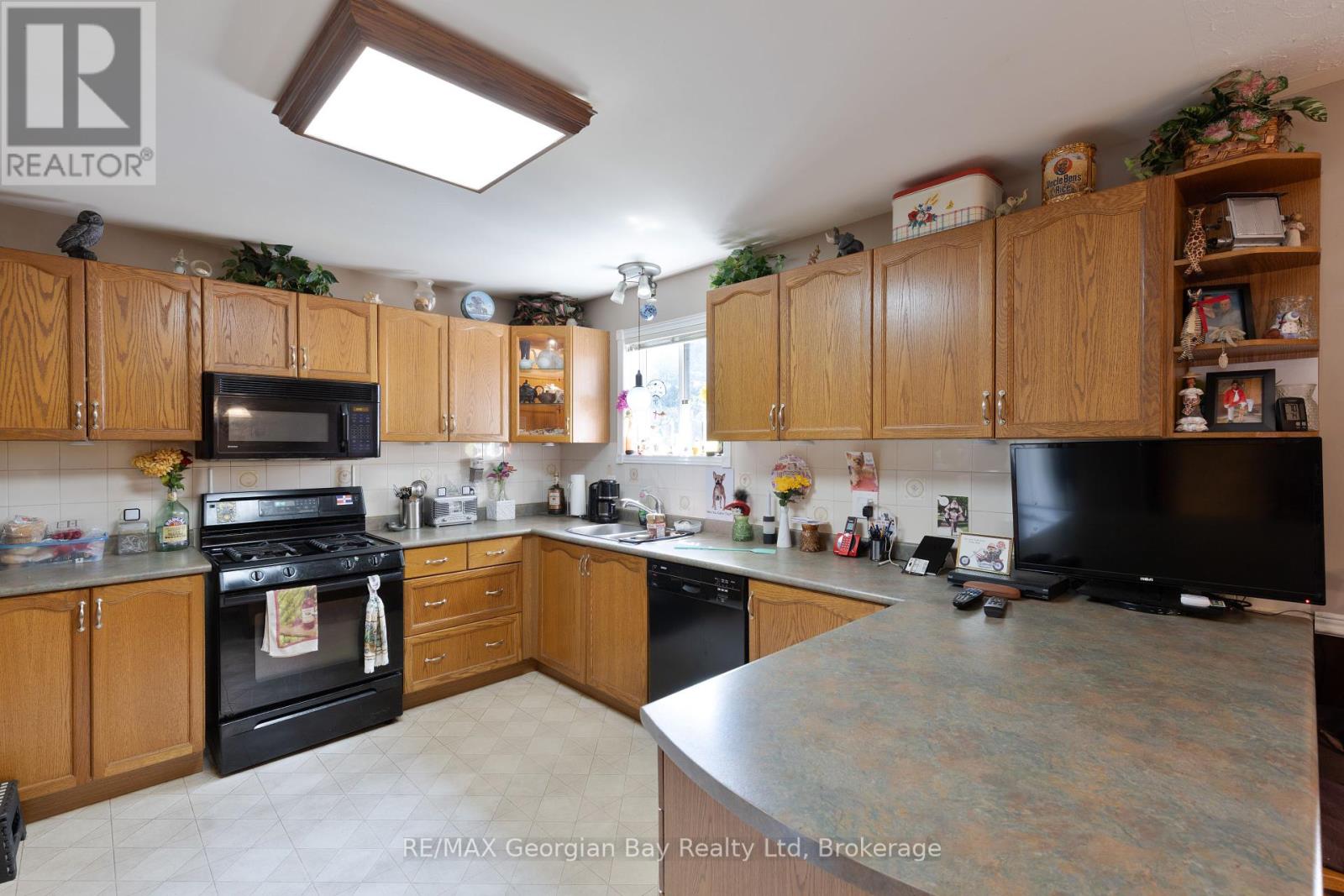 33 Anderson Crescent, Tay, Ontario  L0K 2A0 - Photo 7 - S12299786