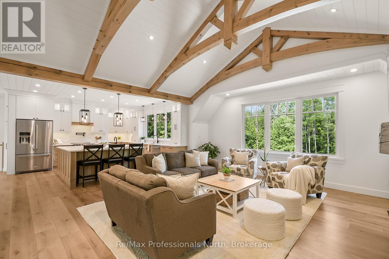 1054 Brydons Bay Road, Gravenhurst, Ontario  P1P 1R1 - Photo 16 - X12299721