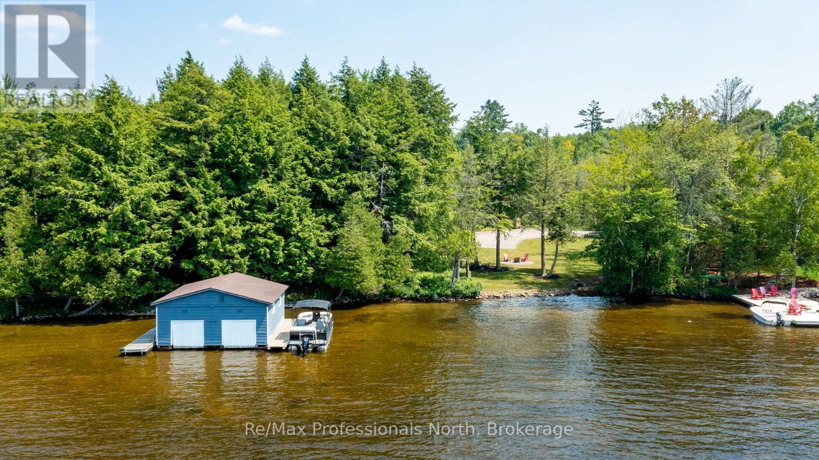 1054 Brydons Bay Road, Gravenhurst, Ontario  P1P 1R1 - Photo 41 - X12299721