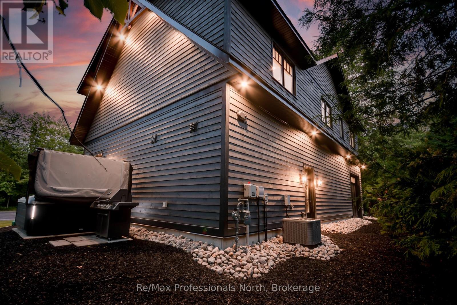 1054 Brydons Bay Road, Gravenhurst, Ontario  P1P 1R1 - Photo 47 - X12299721