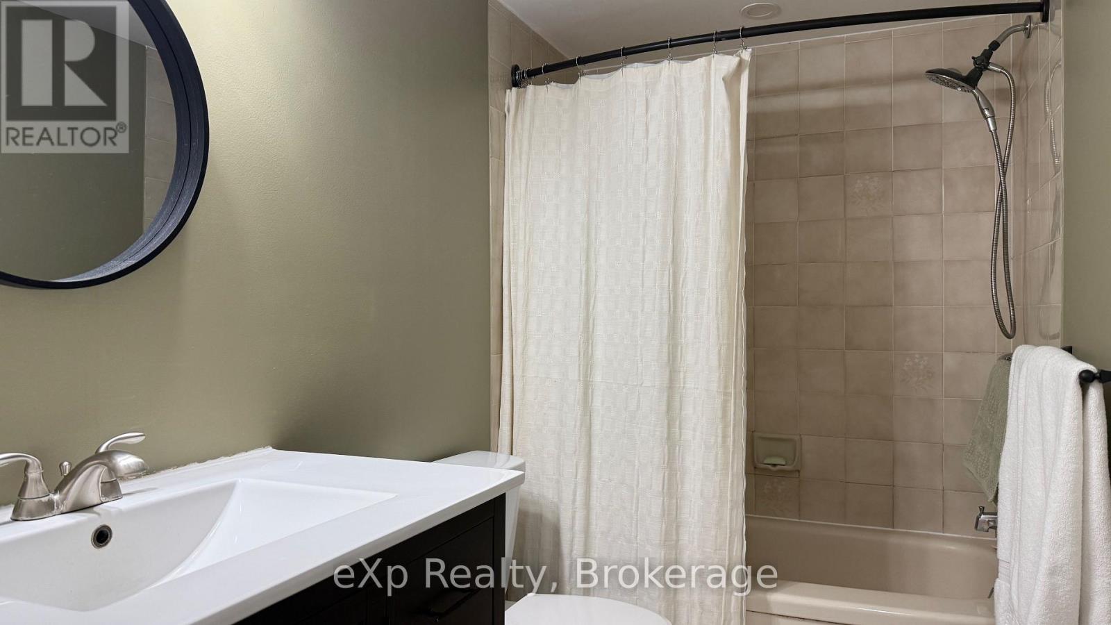105 - 536 11th Avenue E, Hanover, Ontario  N4N 2S4 - Photo 21 - X12299729
