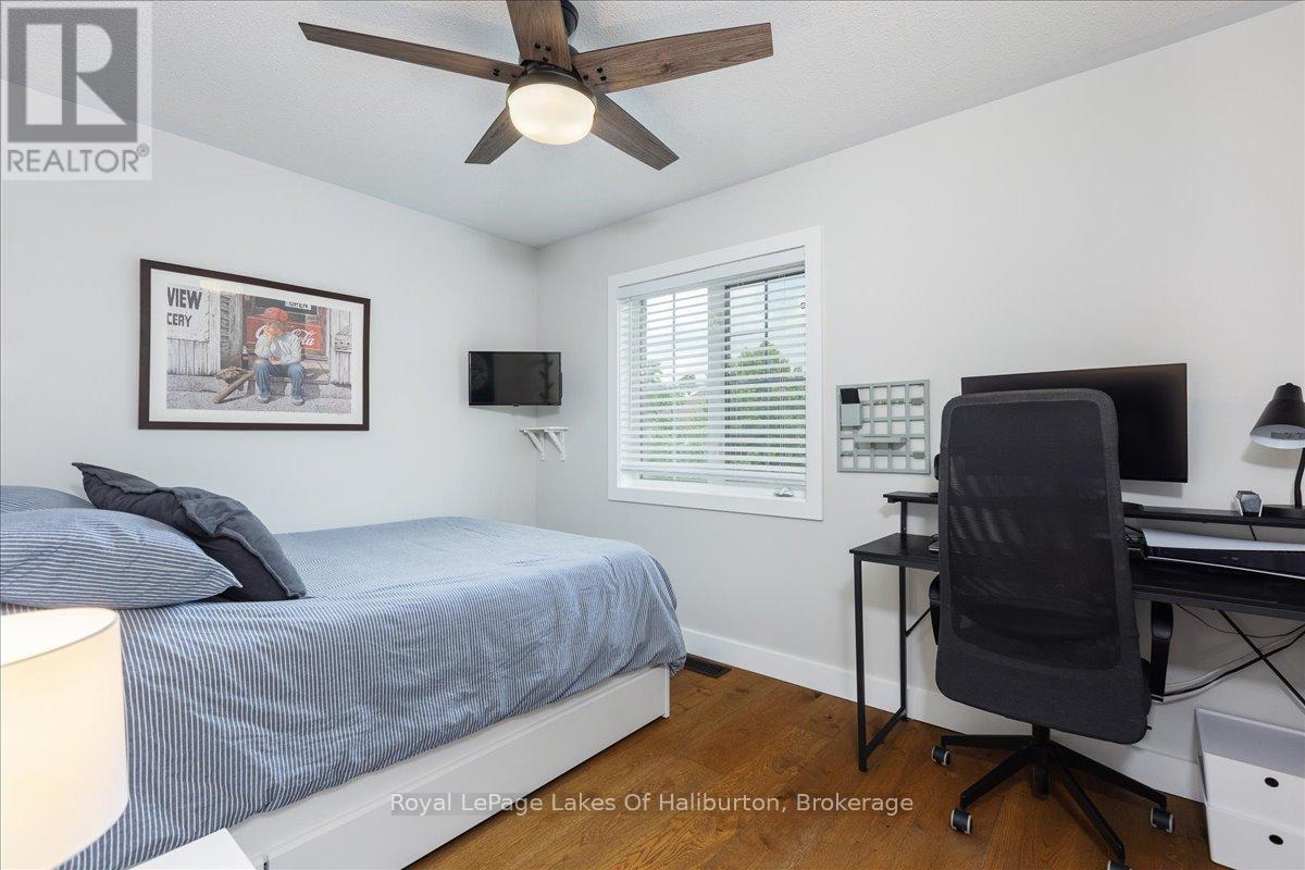206 Birkshire Drive, Aurora, Ontario  L4G 7R8 - Photo 24 - N12300182