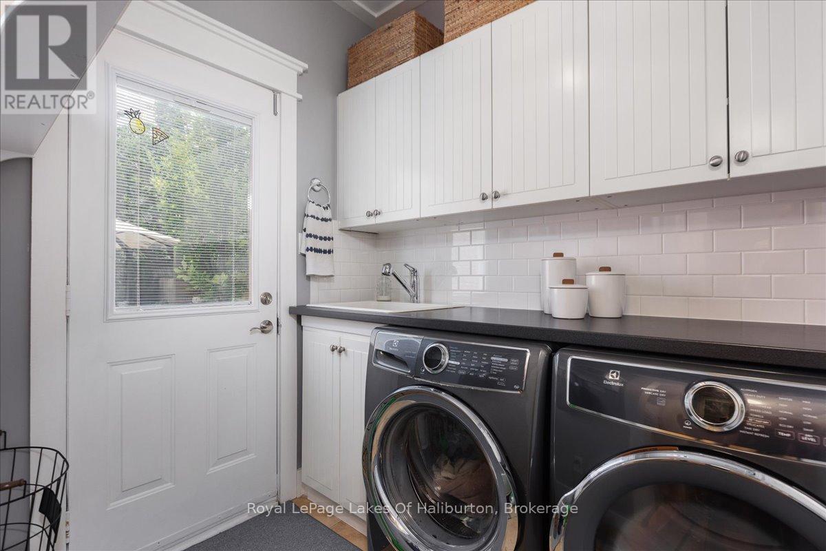 206 Birkshire Drive, Aurora, Ontario  L4G 7R8 - Photo 26 - N12300182
