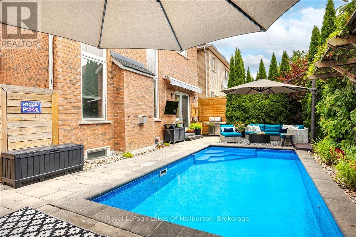 206 Birkshire Drive, Aurora, Ontario  L4G 7R8 - Photo 37 - N12300182