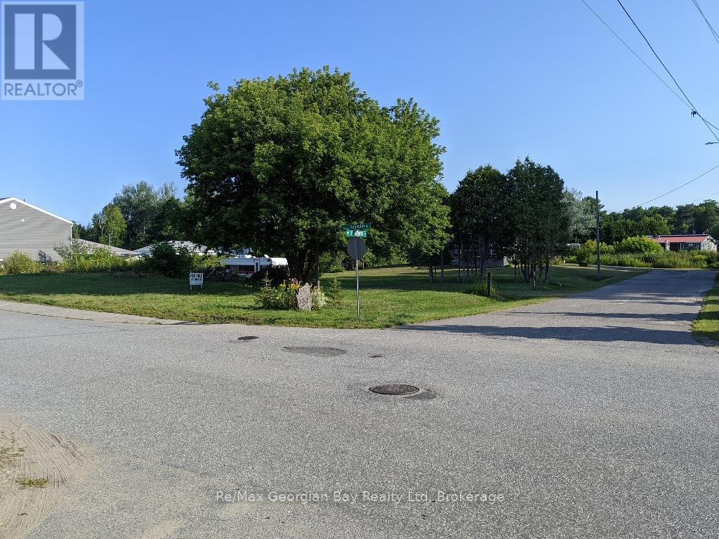 32 Youngfox Road, Blind River, Ontario  P0R 1B0 - Photo 5 - X12300554