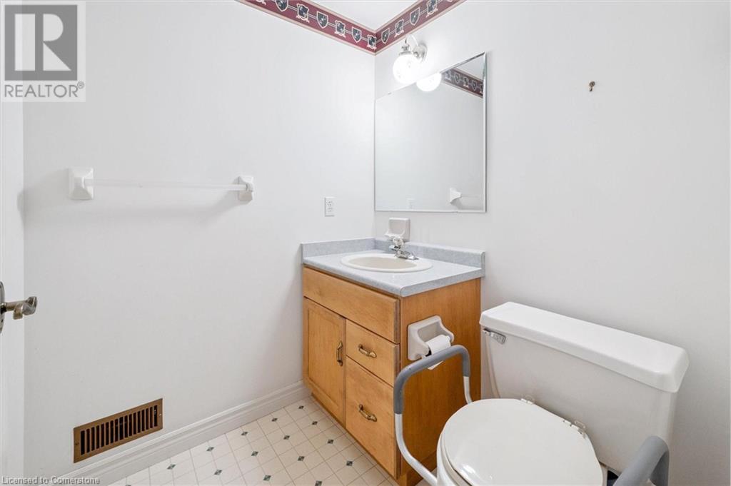 3 Gardenview Court, Guelph, Ontario  N1G 4X7 - Photo 19 - 40752985