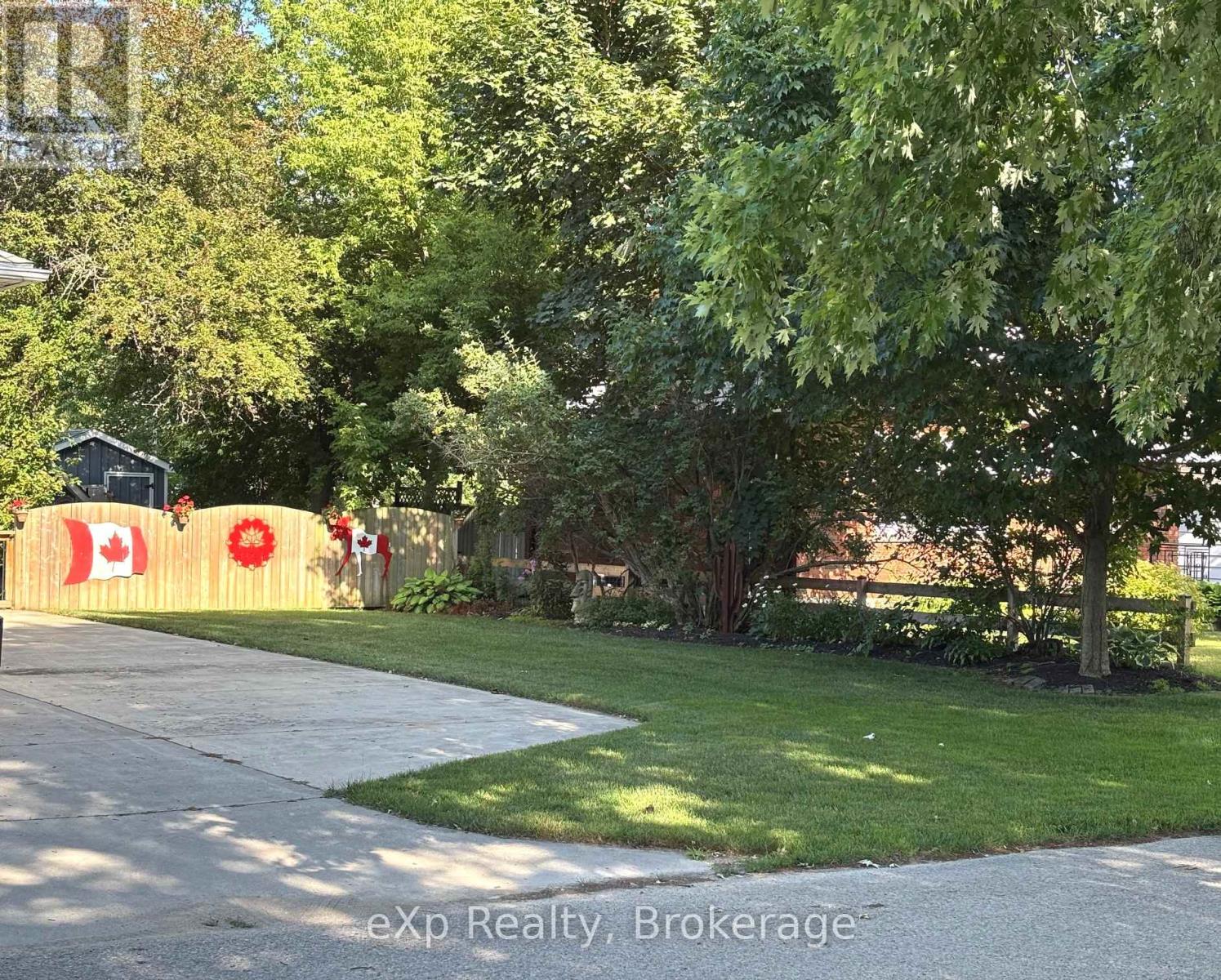 9 Johnstone Boulevard, Brockton, Ontario  N0G 2V0 - Photo 6 - X12301618
