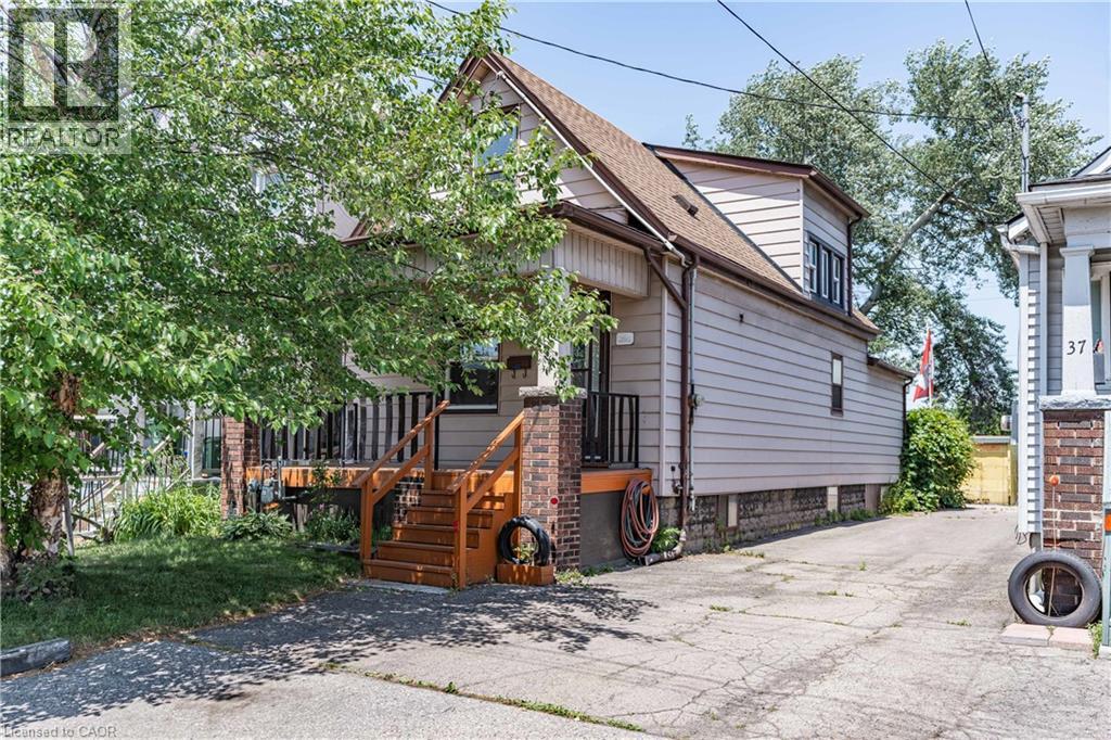 35 Gertrude Street, Hamilton, Ontario  L8L 4B7 - Photo 1 - 40753712