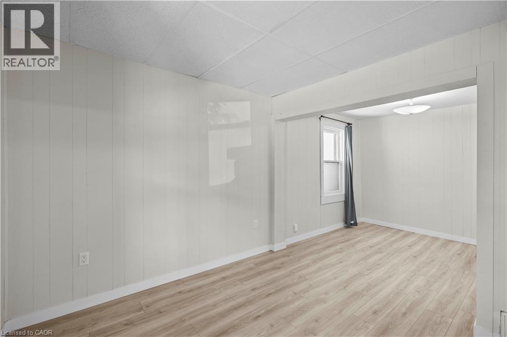 35 Gertrude Street, Hamilton, Ontario  L8L 4B7 - Photo 4 - 40753712