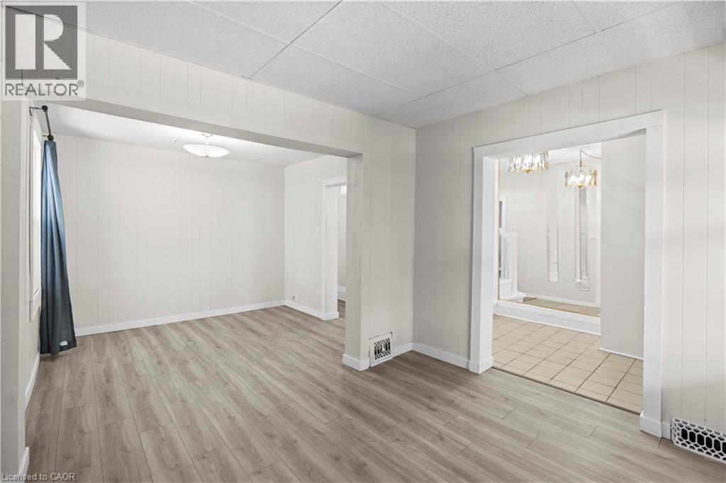 35 Gertrude Street, Hamilton, Ontario  L8L 4B7 - Photo 5 - 40753712
