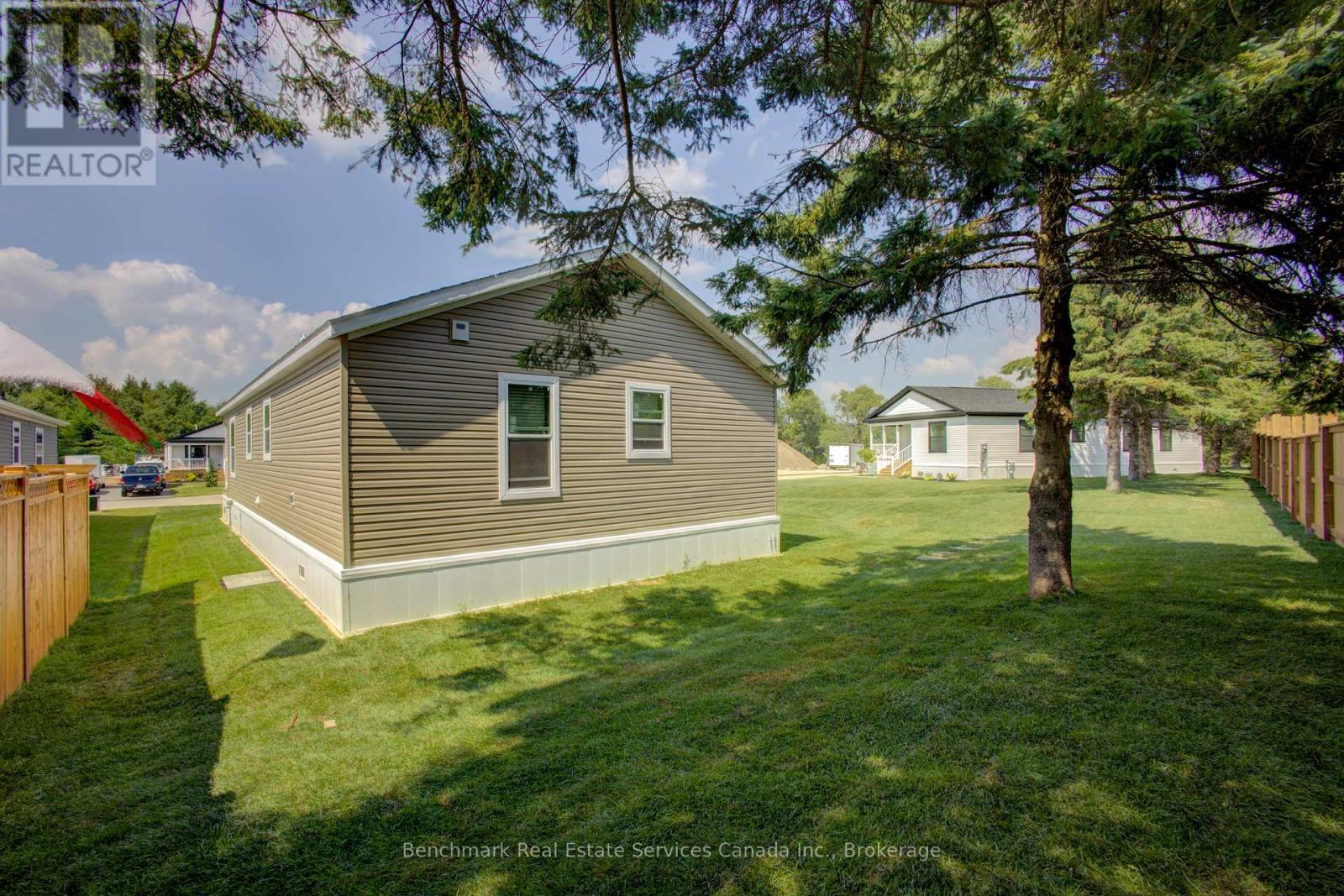 210 Spruce Drive, West Grey, Ontario  N4N 3B8 - Photo 19 - X12302673