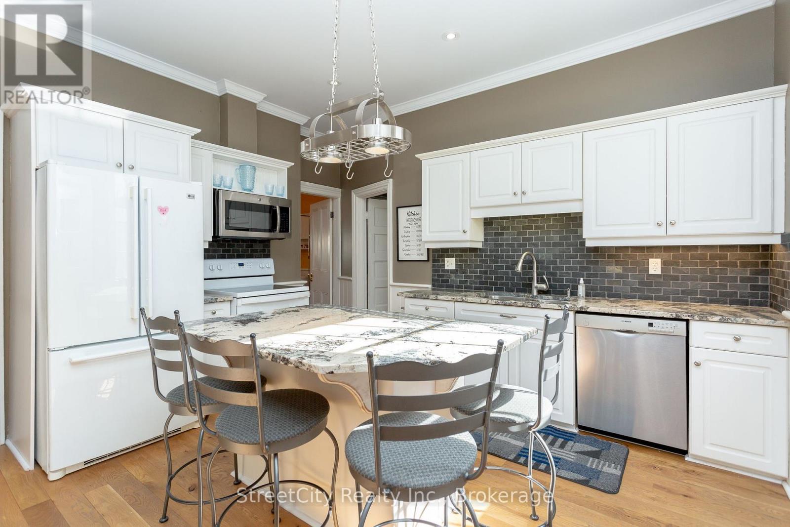 58 Norman Street, Stratford, Ontario  N5A 5R7 - Photo 16 - X12302721