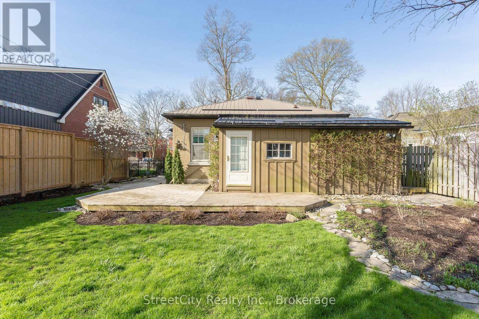 58 Norman Street, Stratford, Ontario  N5A 5R7 - Photo 36 - X12302721