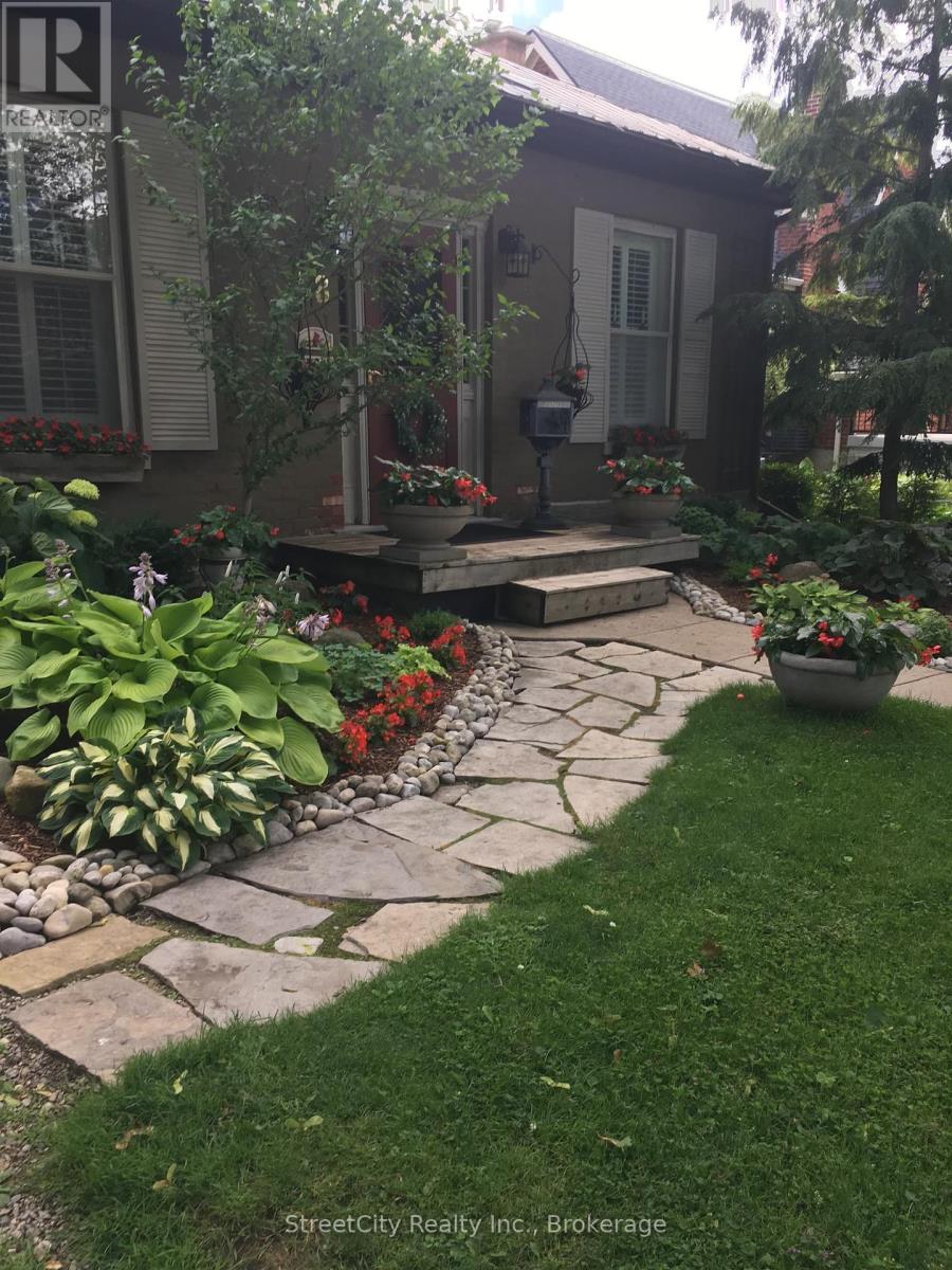 58 Norman Street, Stratford, Ontario  N5A 5R7 - Photo 46 - X12302721