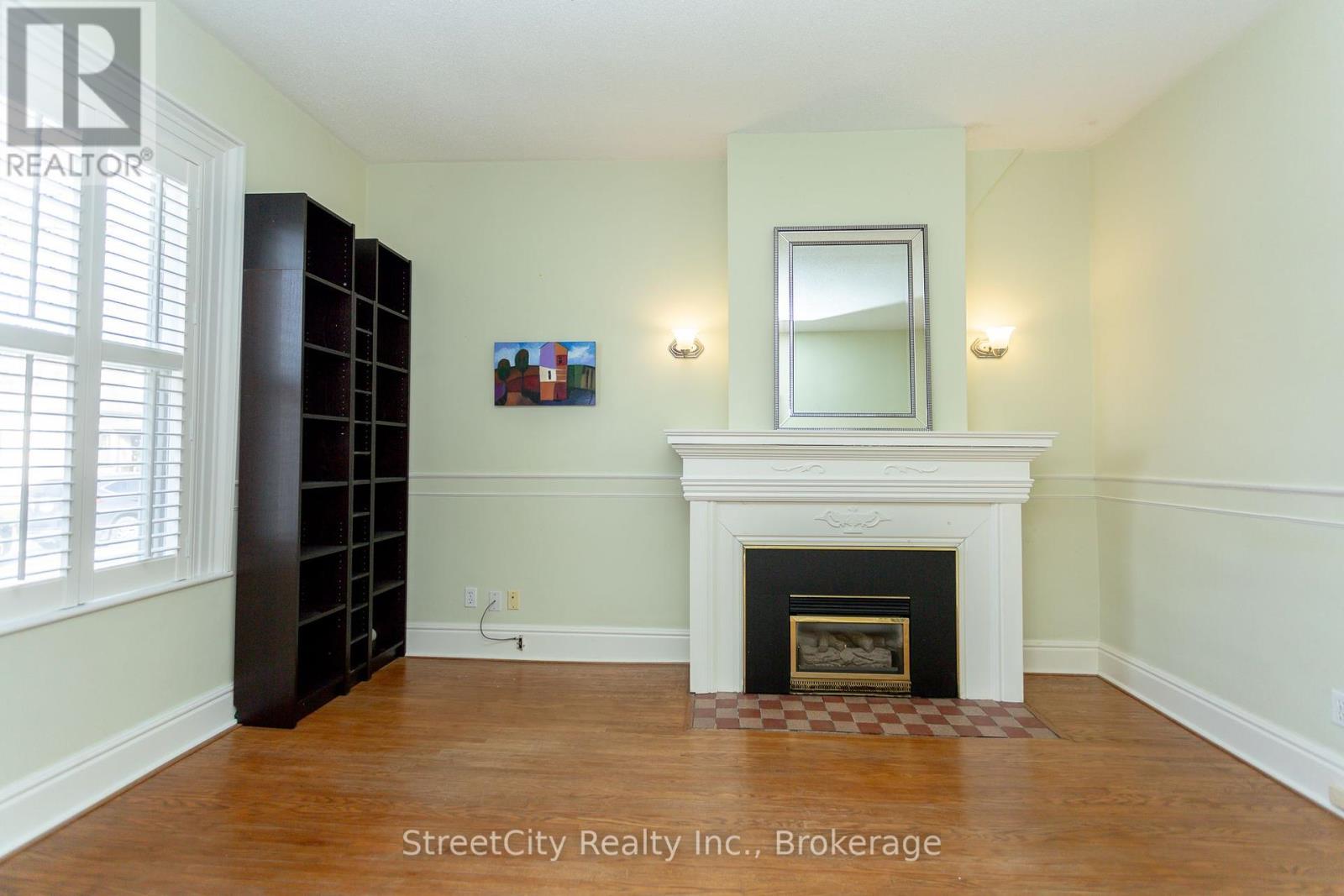 58 Norman Street, Stratford, Ontario  N5A 5R7 - Photo 8 - X12302721