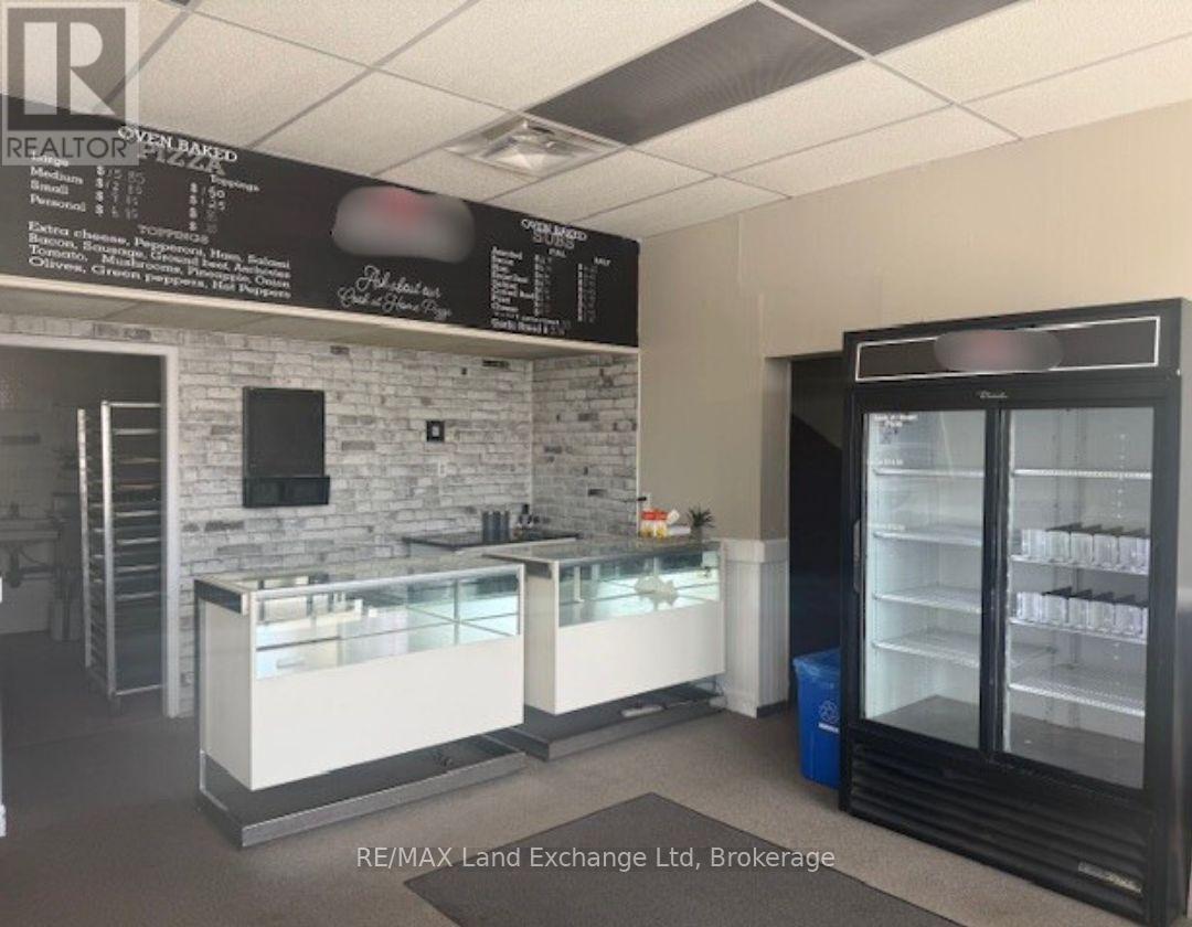 176 Josephine Street, North Huron, Ontario  N0G 2W0 - Photo 2 - X12303244