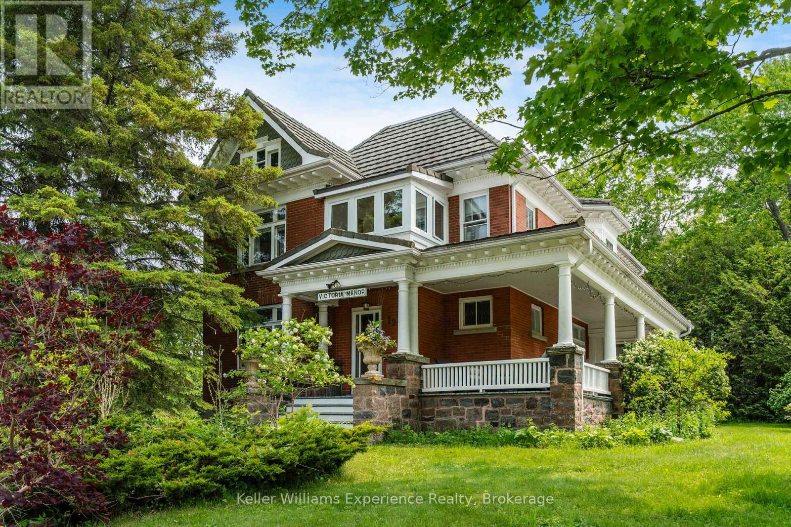 117&121 Richard Street, Tay, Ontario  L0K 2A0 - Photo 1 - S12303342
