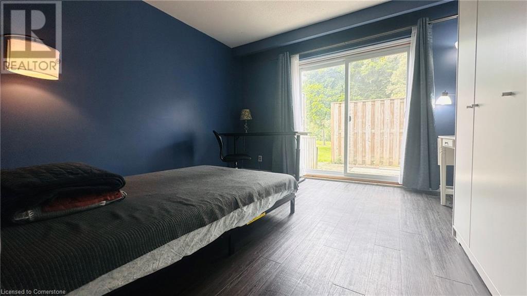 246 Westcourt Place, Waterloo, Ontario  N2L 2R7 - Photo 4 - 40754304