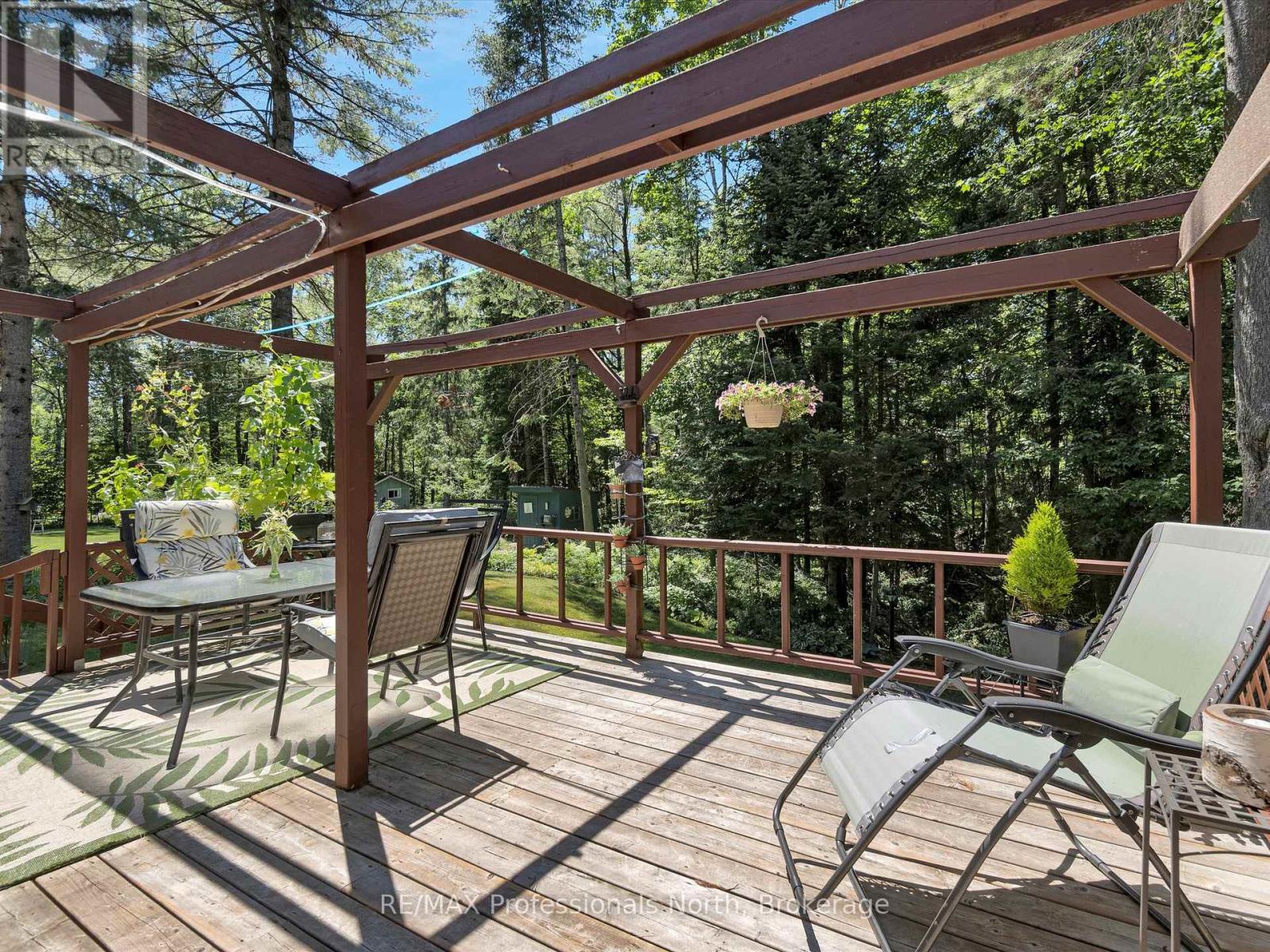 113 Glendale Road, Bracebridge, Ontario  P1L 1A7 - Photo 12 - X12304264