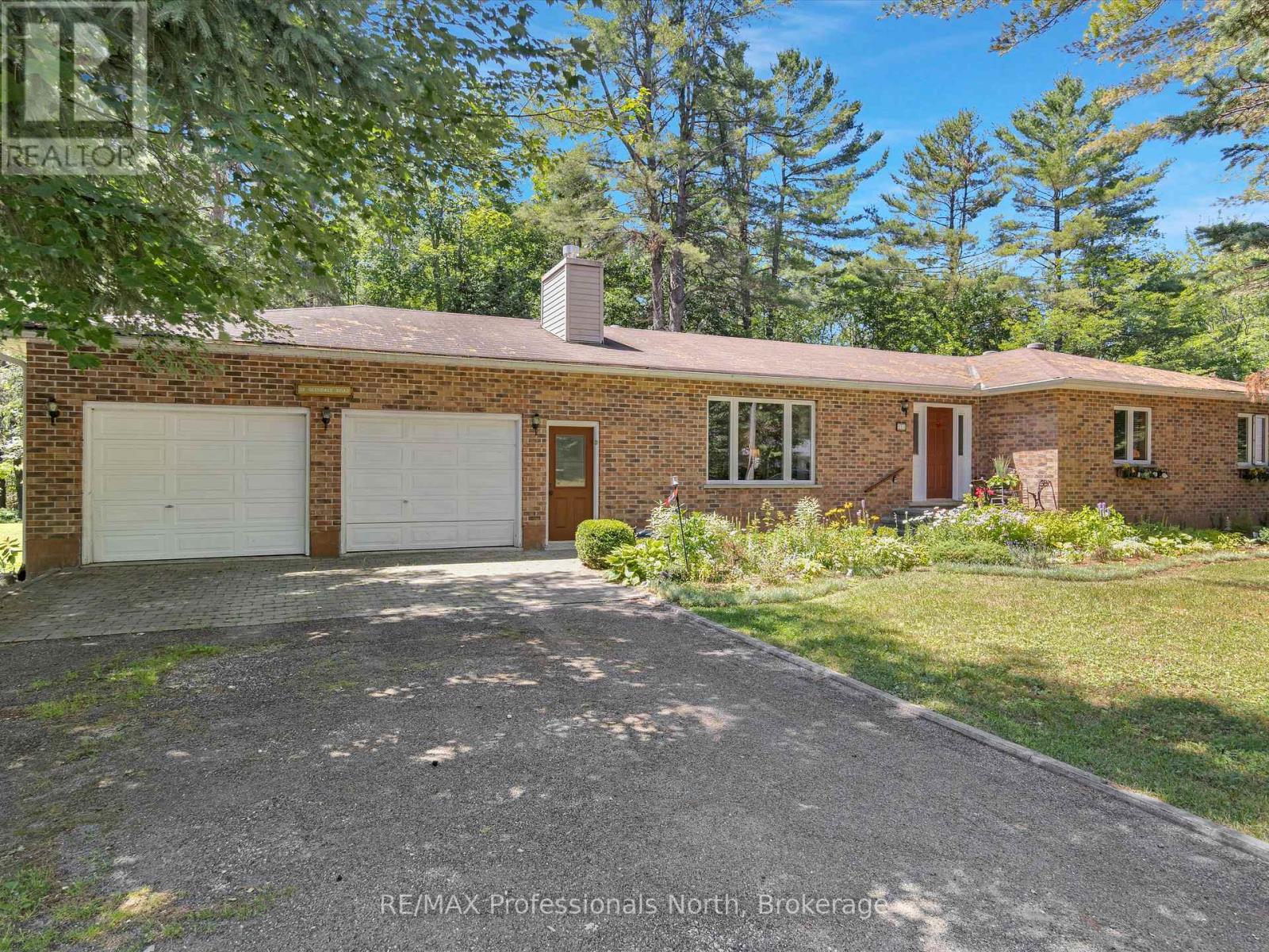 113 Glendale Road, Bracebridge, Ontario  P1L 1A7 - Photo 3 - X12304264