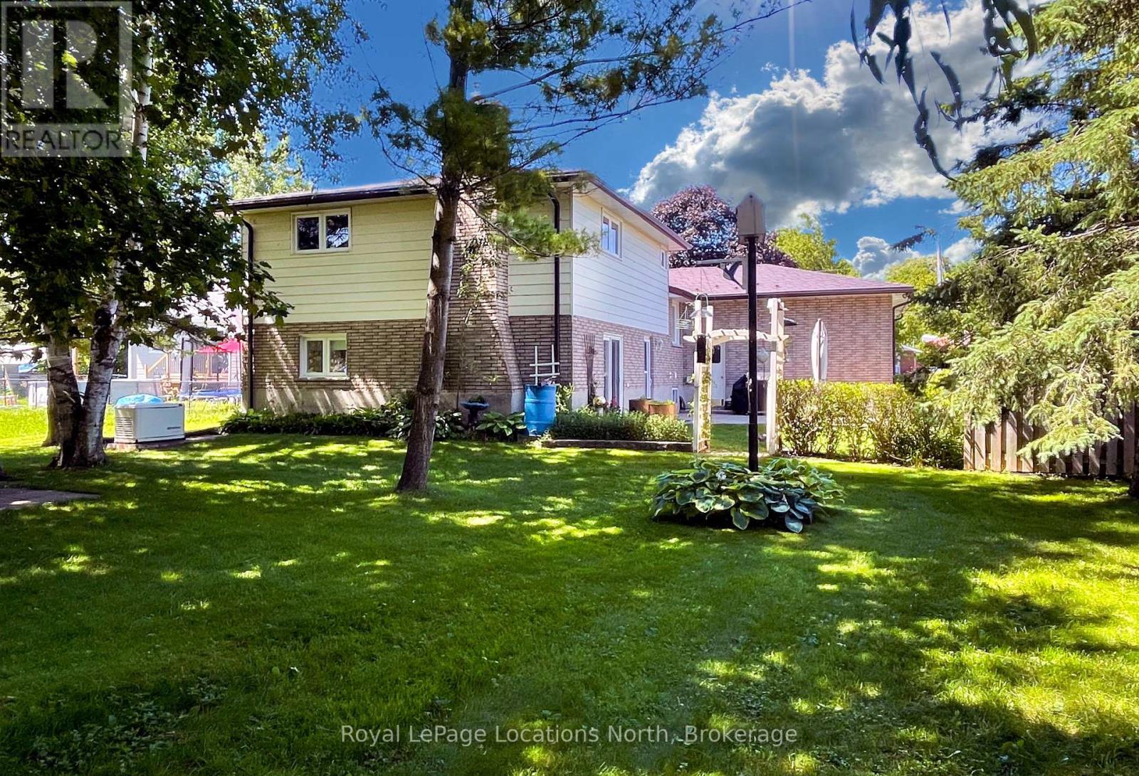 221 John Street E, Clearview, Ontario  L0M 1S0 - Photo 11 - S12304584