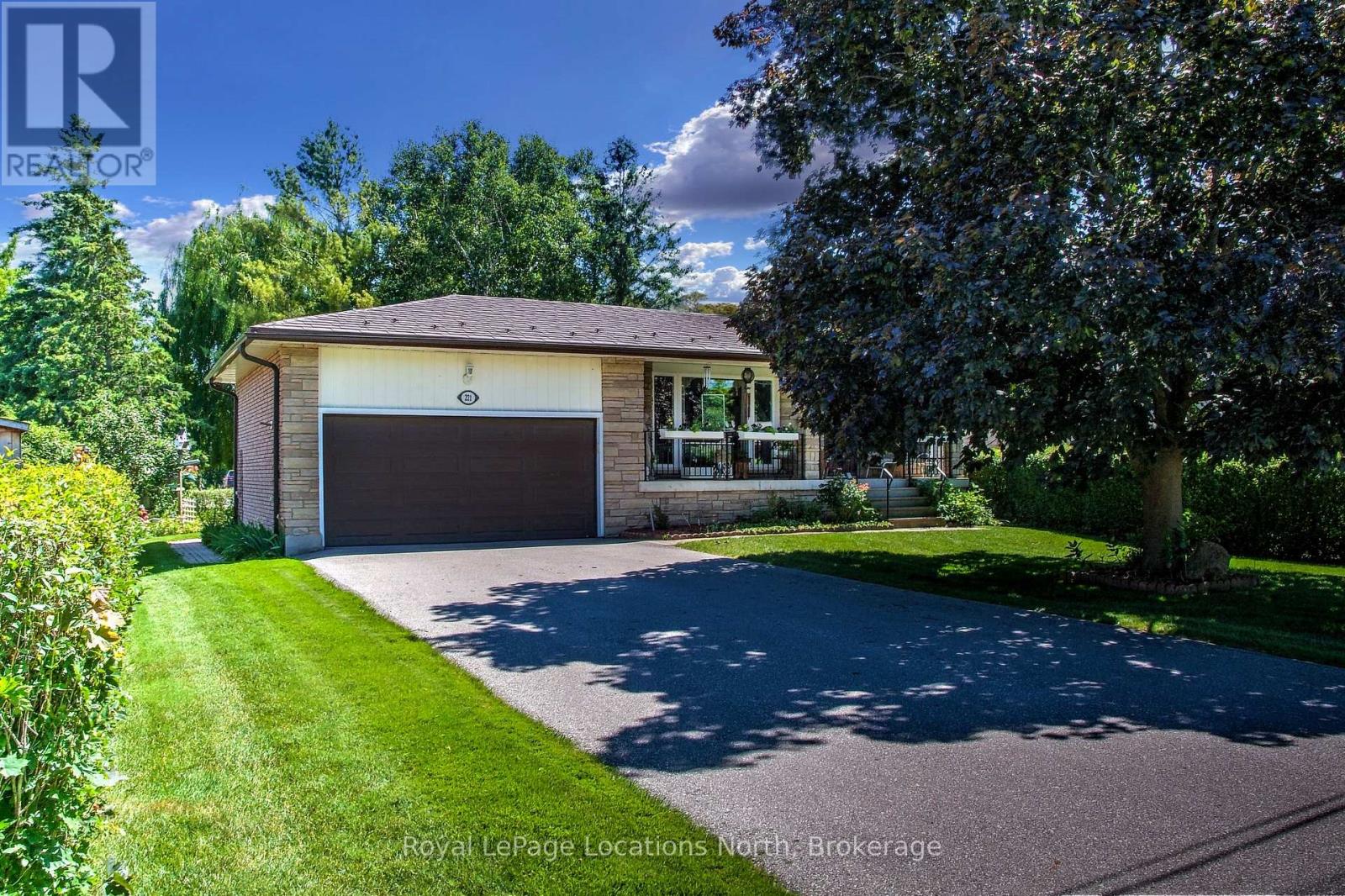 221 John Street E, Clearview, Ontario  L0M 1S0 - Photo 5 - S12304584