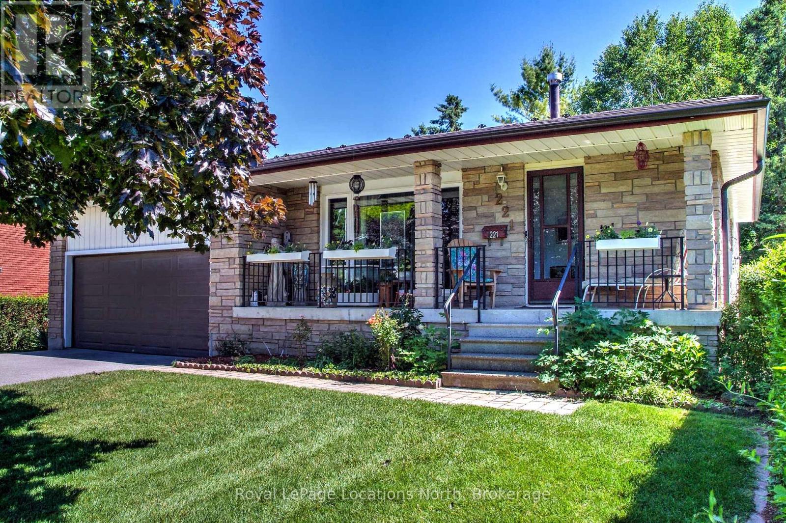 221 John Street E, Clearview, Ontario  L0M 1S0 - Photo 7 - S12304584