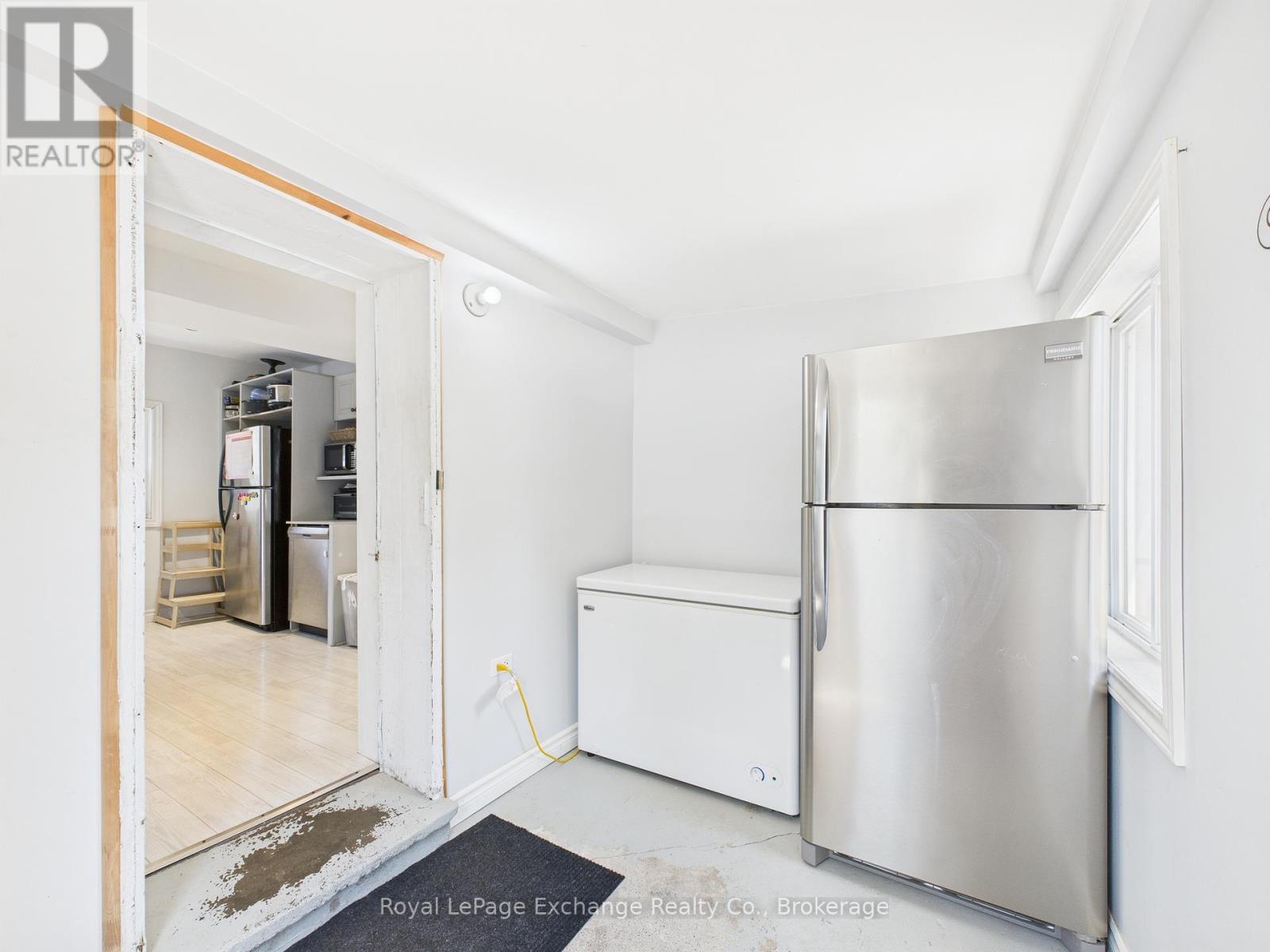 164 Victoria Street E, North Huron, Ontario  N0G 2W0 - Photo 24 - X12305146