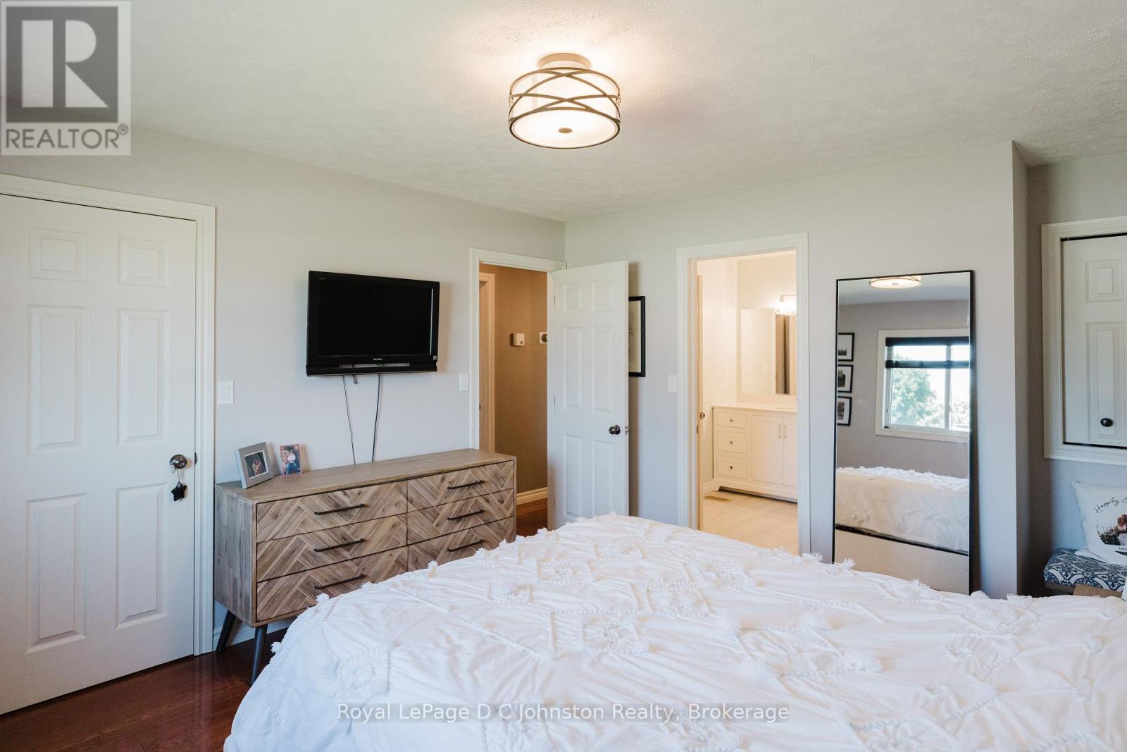 497 Buckby Lane, Saugeen Shores, Ontario  N0H 2C1 - Photo 21 - X12305517