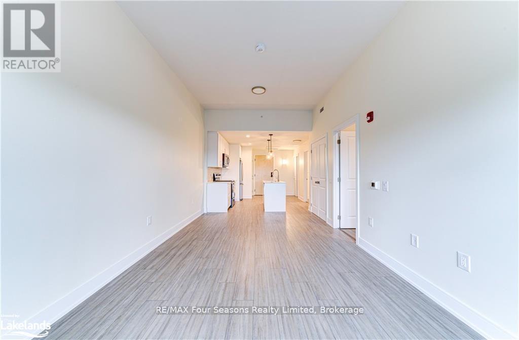 401 - 121 Mary Street, Clearview, Ontario  L0M 1G0 - Photo 31 - S12305550