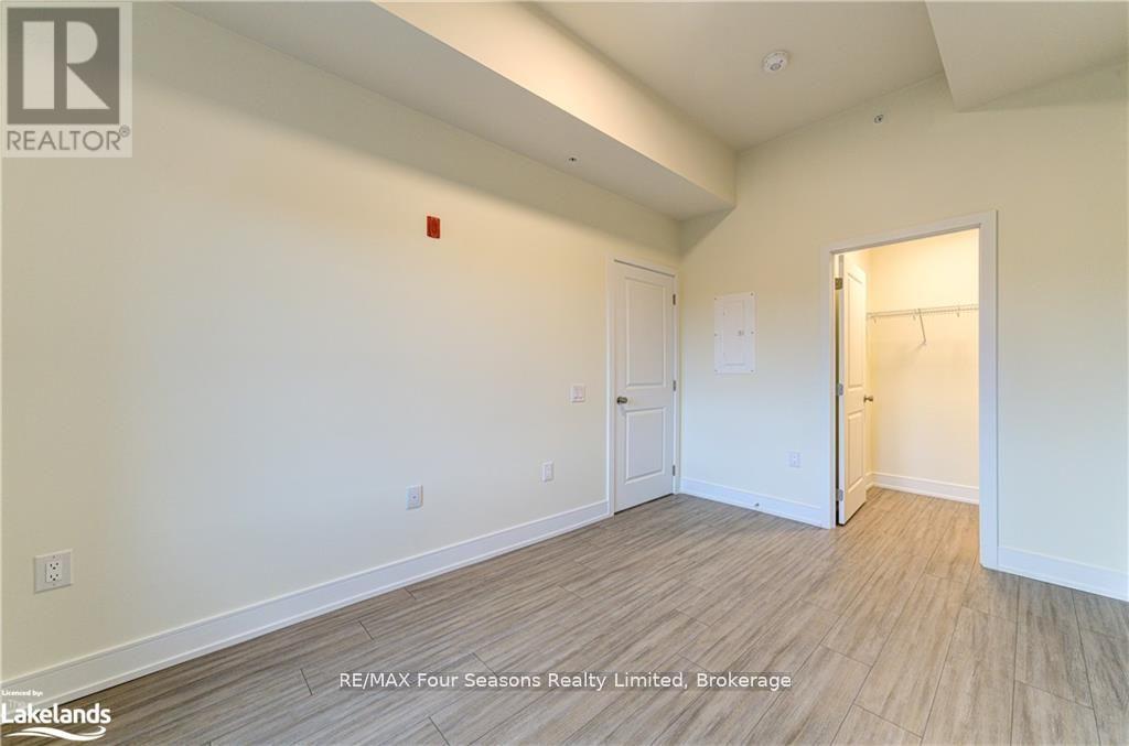 401 - 121 Mary Street, Clearview, Ontario  L0M 1G0 - Photo 34 - S12305550