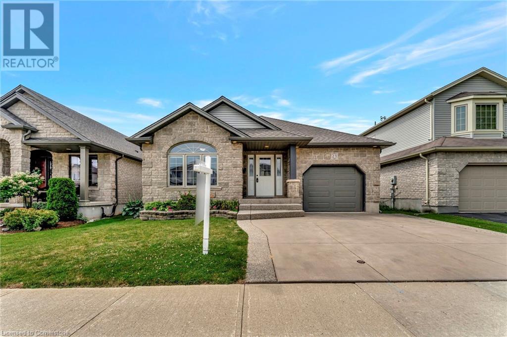 23 Oakcliffe Street, Elmira, Ontario  N3B 3P4 - Photo 3 - 40749675