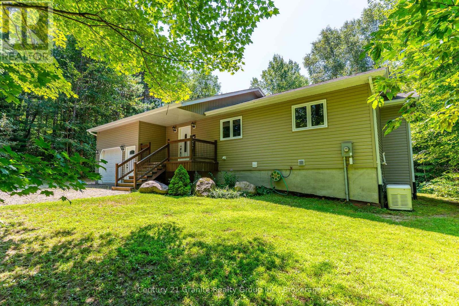 1012 Redner Road, Algonquin Highlands, Ontario  K0M 1S0 - Photo 1 - X12306856