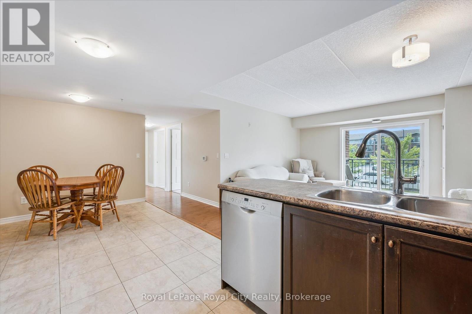 212 - 37 Goodwin Drive, Guelph, Ontario  N1L 0E6 - Photo 9 - X12306946
