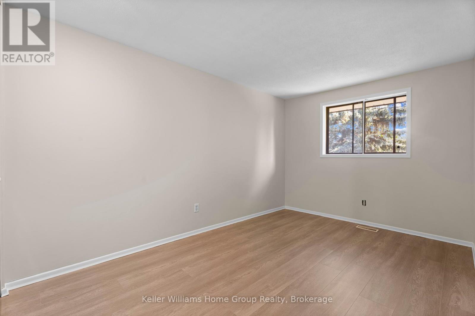 531 Strasburg Road, Kitchener, Ontario  N2E 1P1 - Photo 19 - X12307126