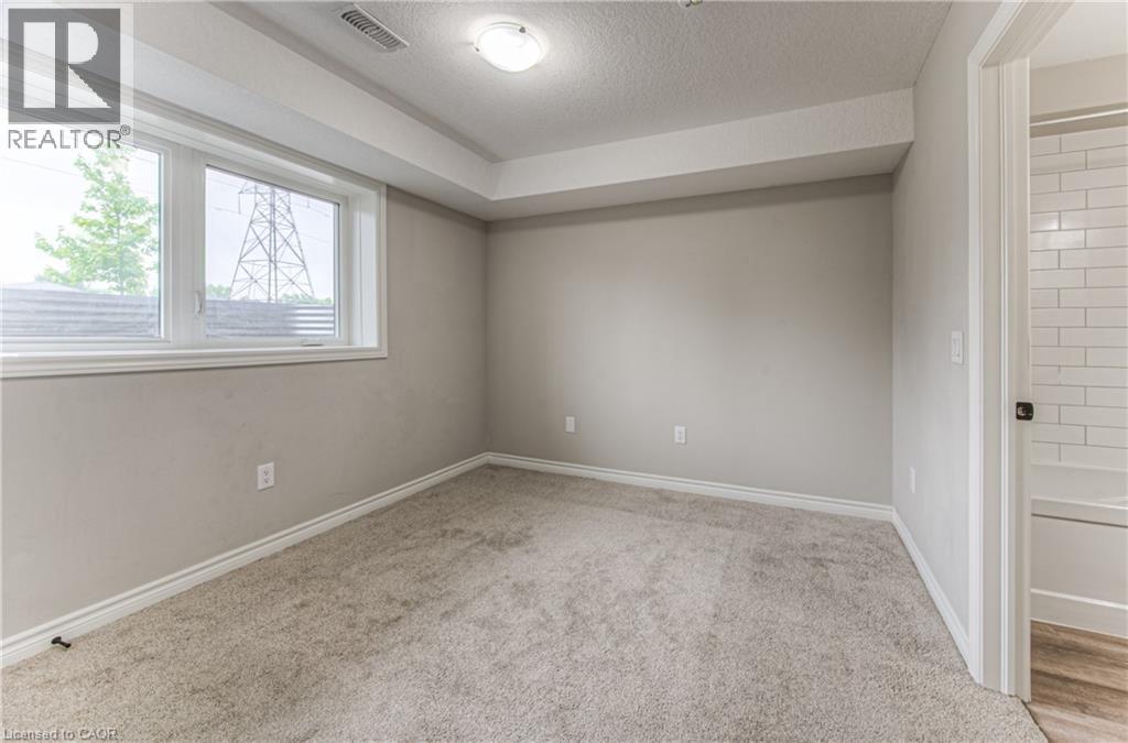 253 Chapel Hill Drive, Kitchener, Ontario  N2R 0S4 - Photo 22 - 40737363