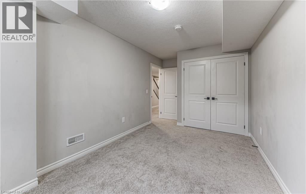 253 Chapel Hill Drive, Kitchener, Ontario  N2R 0S4 - Photo 24 - 40737363