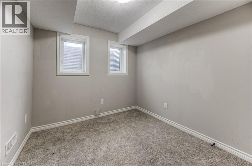 253 Chapel Hill Drive, Kitchener, Ontario  N2R 0S4 - Photo 26 - 40737363