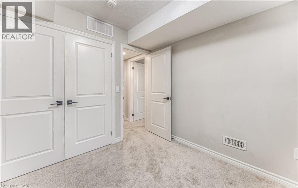 253 Chapel Hill Drive, Kitchener, Ontario  N2R 0S4 - Photo 27 - 40737363