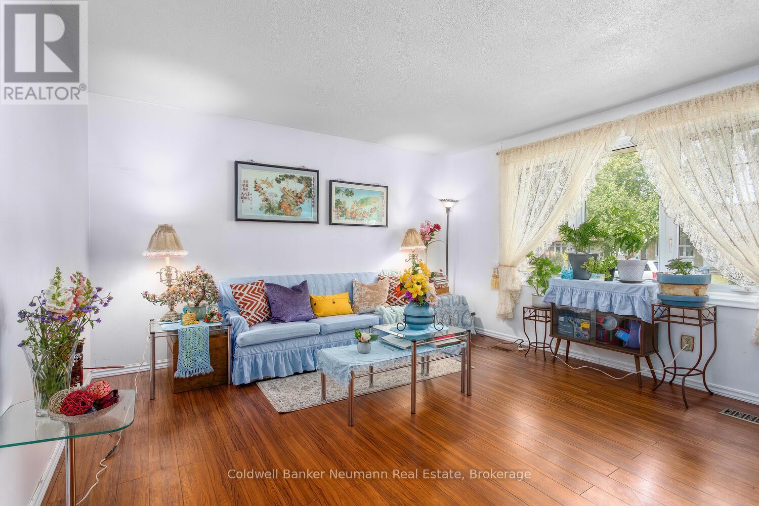 169 Country Club Drive, Guelph, Ontario  N1E 3K8 - Photo 7 - X12307425