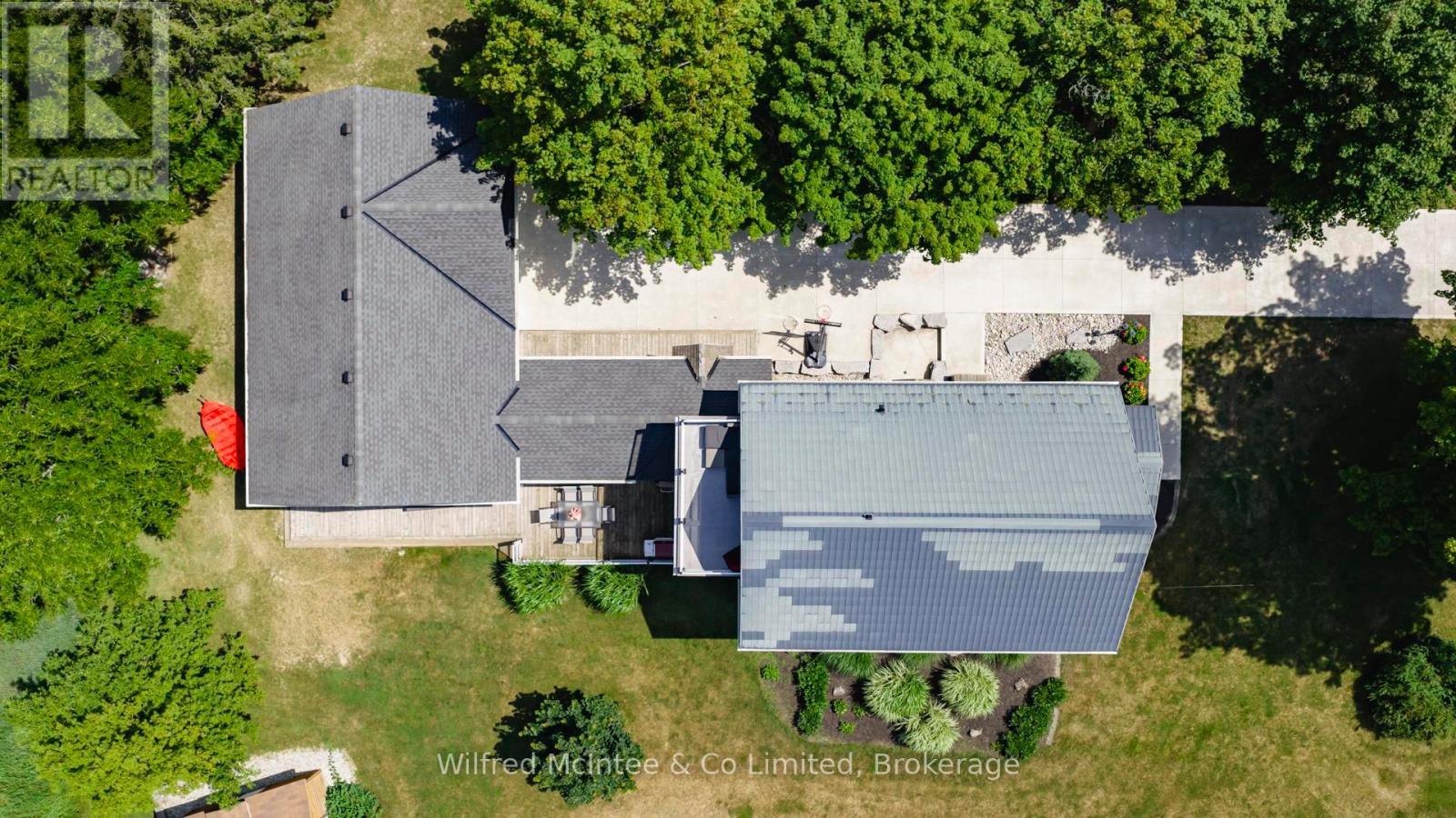 938 Old Durham Road, Brockton, Ontario  N0G 2V0 - Photo 5 - X12307440