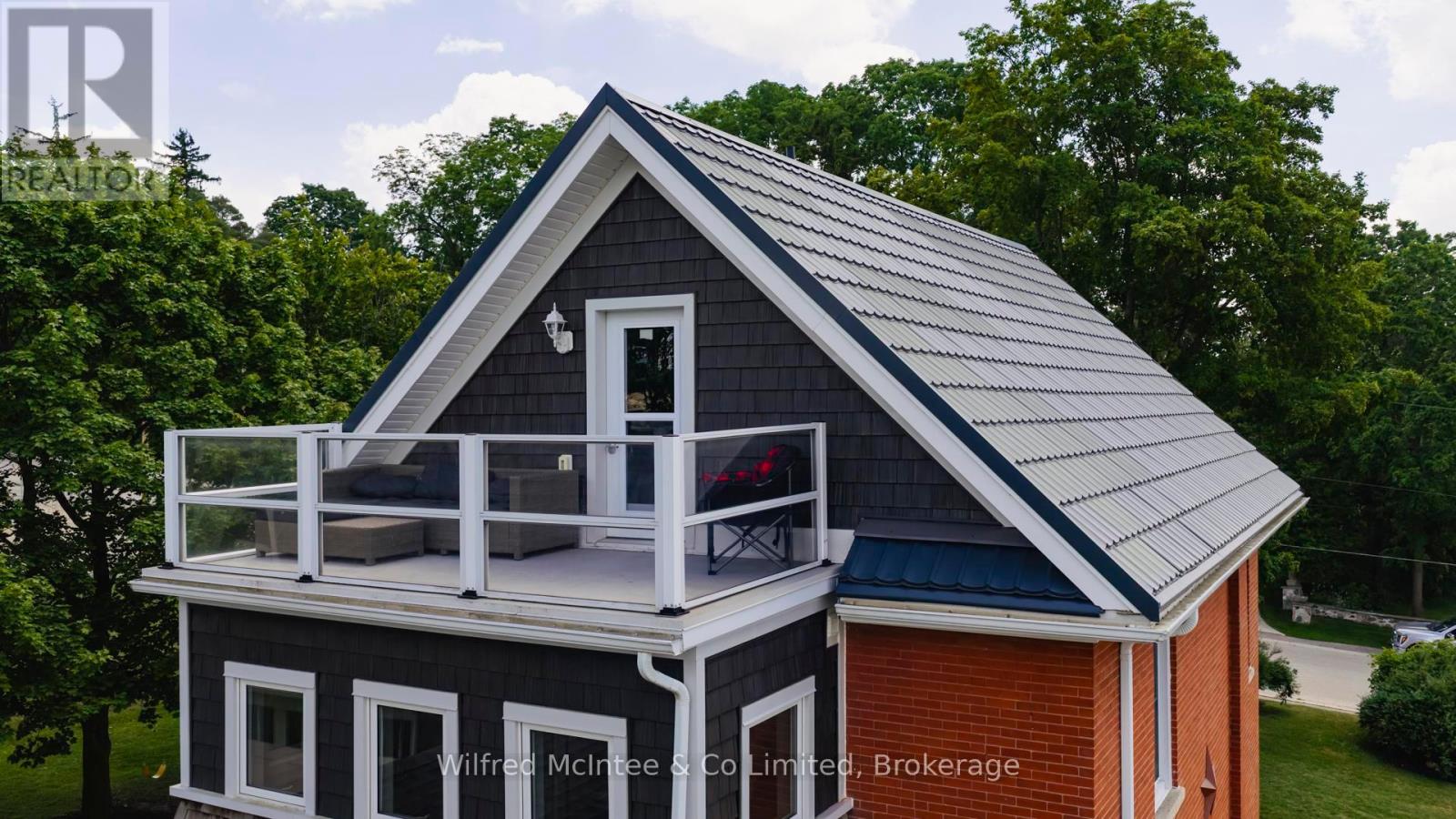 938 Old Durham Road, Brockton, Ontario  N0G 2V0 - Photo 8 - X12307440