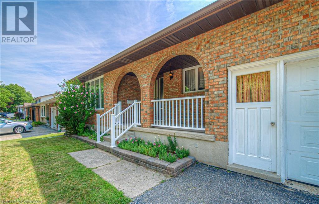 641 Black Oak Crescent, Waterloo, Ontario  N2V 1A4 - Photo 2 - 40754679