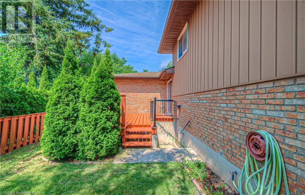 641 Black Oak Crescent, Waterloo, Ontario  N2V 1A4 - Photo 23 - 40754679