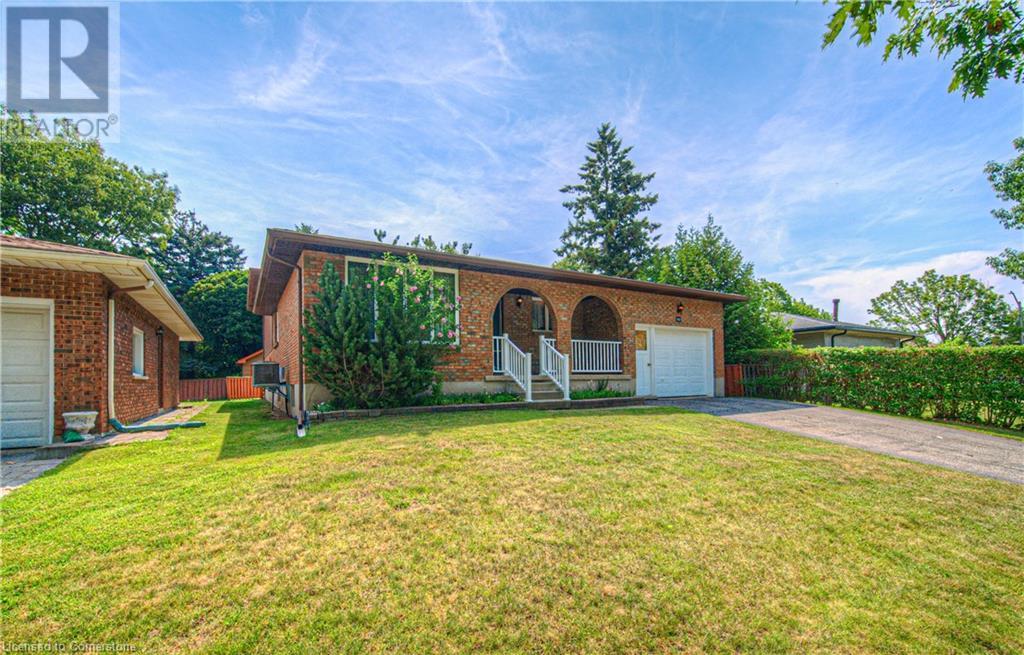 641 Black Oak Crescent, Waterloo, Ontario  N2V 1A4 - Photo 3 - 40754679