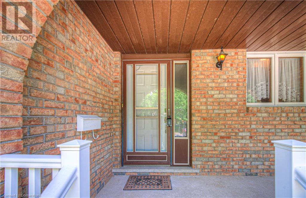 641 Black Oak Crescent, Waterloo, Ontario  N2V 1A4 - Photo 4 - 40754679
