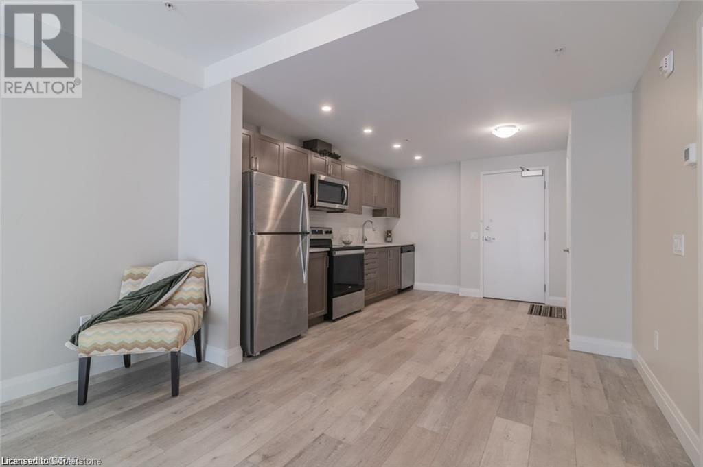 5 Wake Robin Drive Unit# 108, Kitchener, Ontario  N2E 0H6 - Photo 3 - 40754607