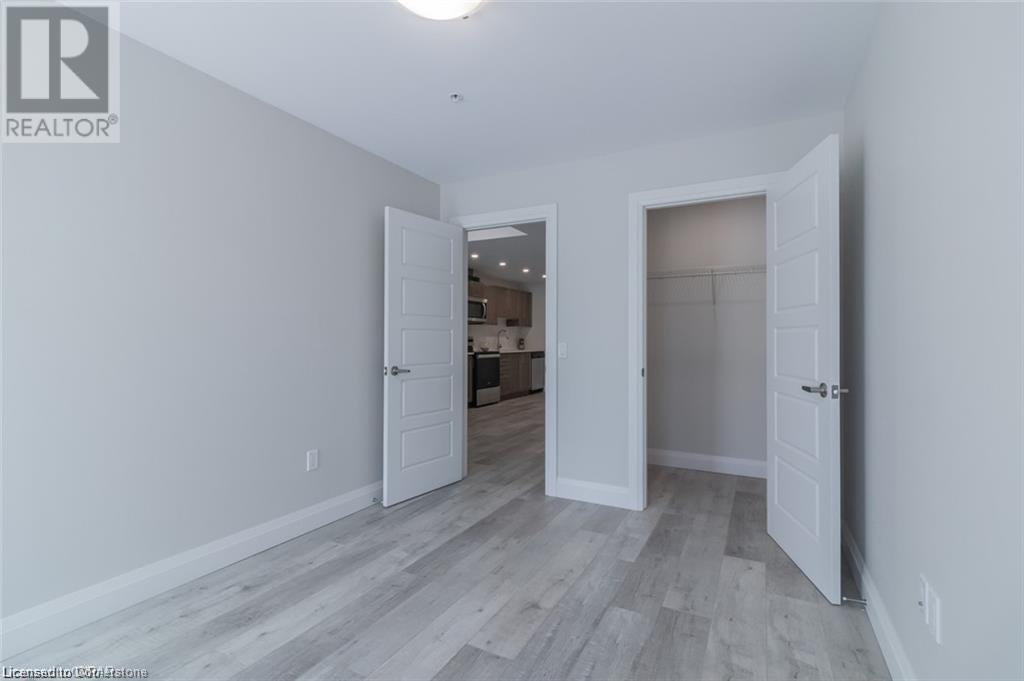 5 Wake Robin Drive Unit# 108, Kitchener, Ontario  N2E 0H6 - Photo 6 - 40754607