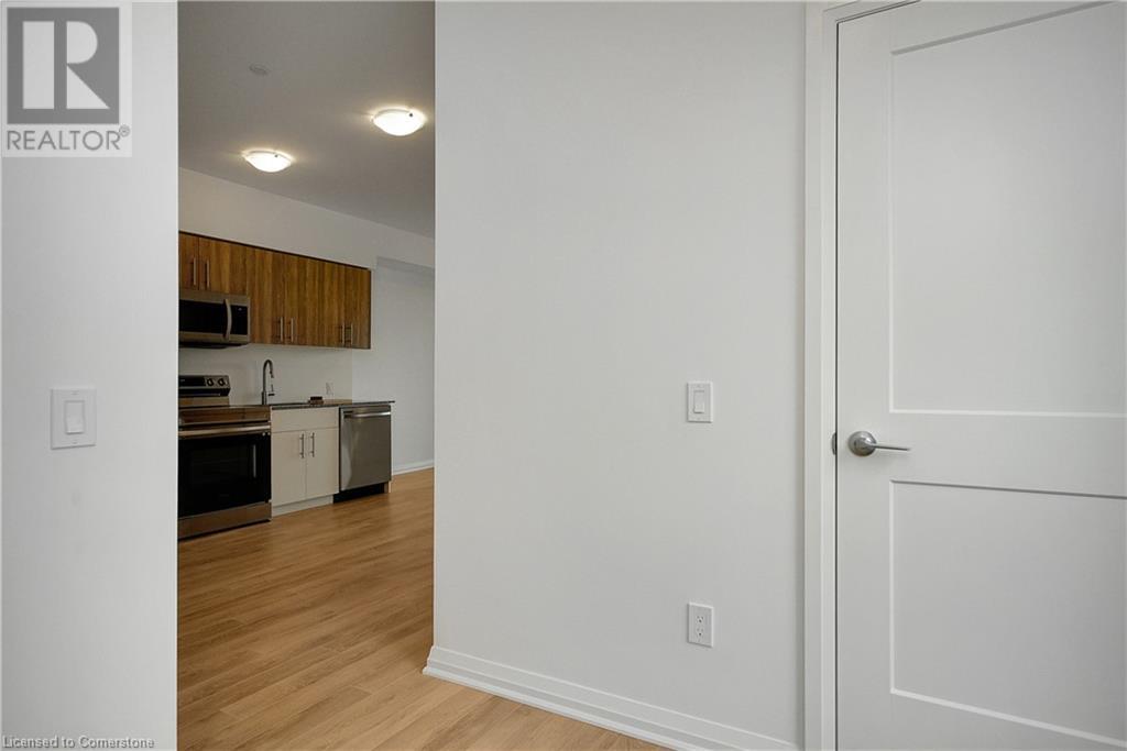 101 Golden Eagle Road Unit# 203, Waterloo, Ontario  N2V 1C3 - Photo 15 - 40754535